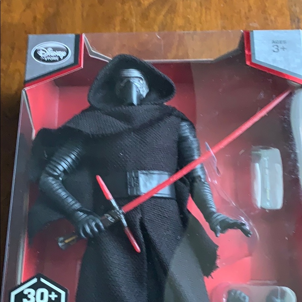DISNEY STAR WARS ELITE SERIES KYLO REN - Picture 2 of 4